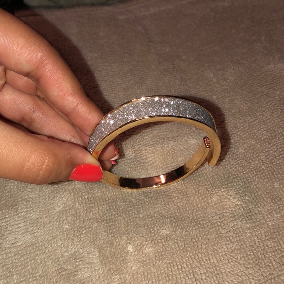 Monet Gold Bracelet - Picture 6 of 7